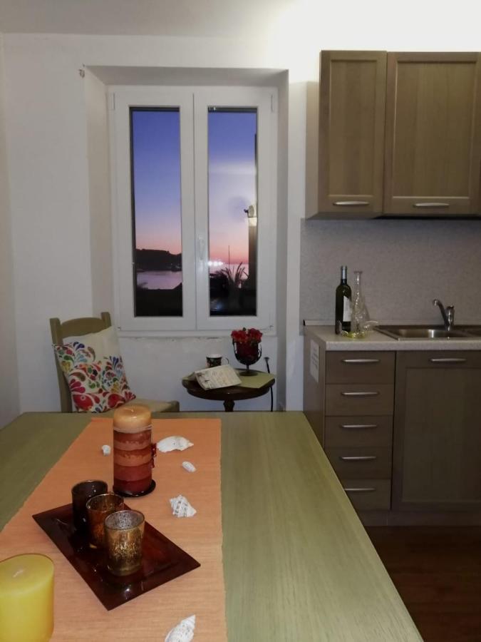 Havana - Apartment With Sea View Ровинь Экстерьер фото